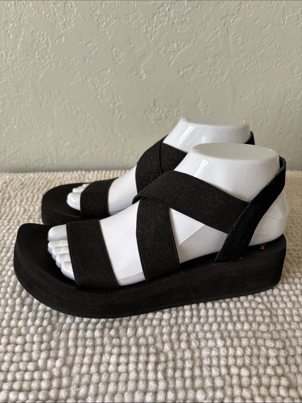 Yellow box Platform Elastic Strap Sandals - Picture 7 of 13